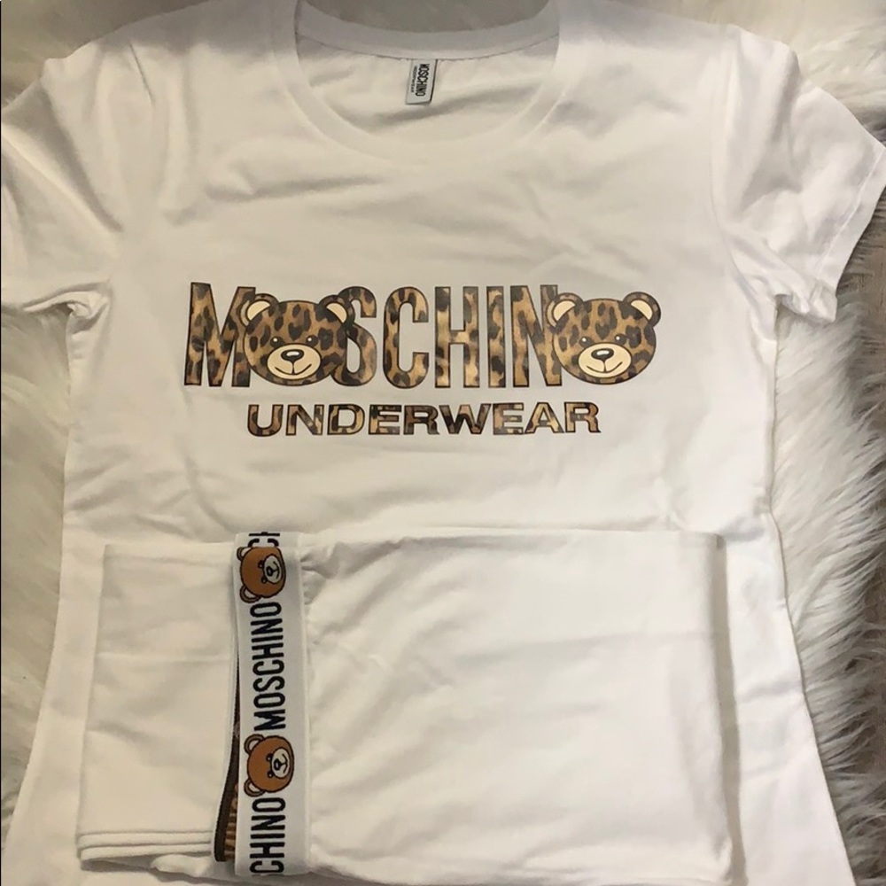 Moschino ( SOLD) - Picture 2 of 5